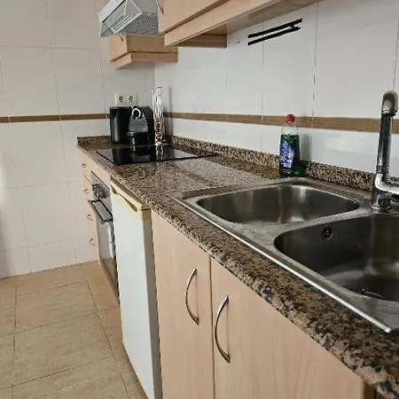 Habitacion En Piso Compartido Cerca De Playa Homestay *